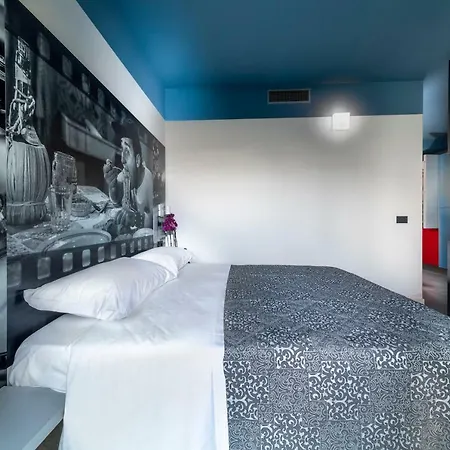 Filmare 3* 里乔内