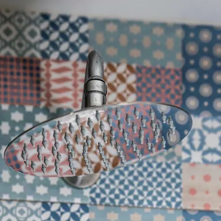 Filmare Ξενοδοχείο με διαμερίσματα Ριτσιόνε