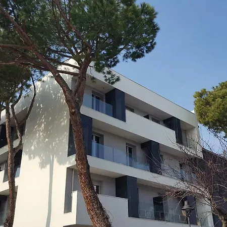 Filmare Ξενοδοχείο με διαμερίσματα Ριτσιόνε